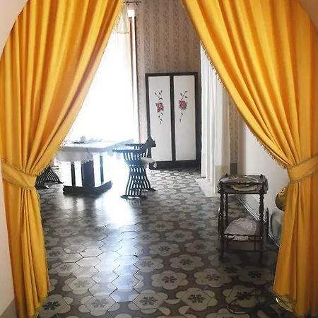 Castelcarlo Bed & Breakfast