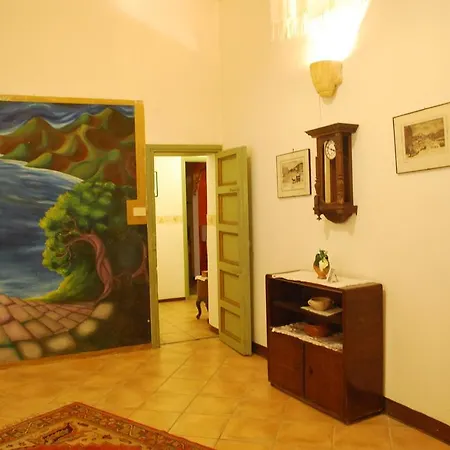 Castelcarlo Bed & Breakfast *