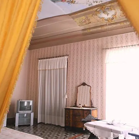 Castelcarlo *