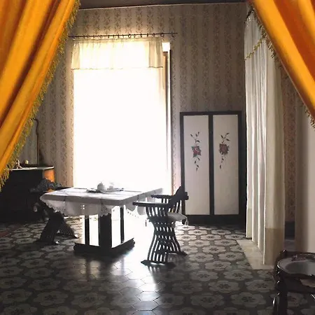 Castelcarlo Bed & Breakfast